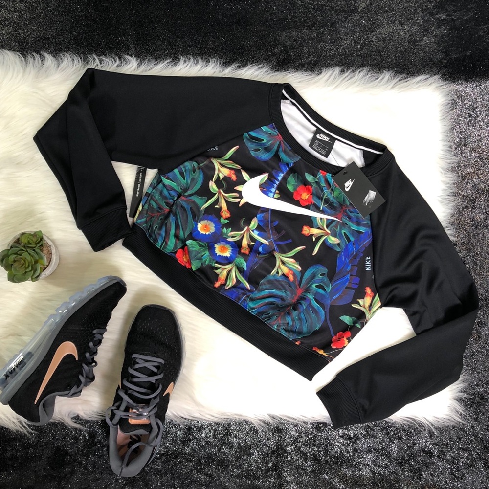 Nike cropped crewneck